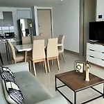 Luxury 2b Apartment, Amazing View